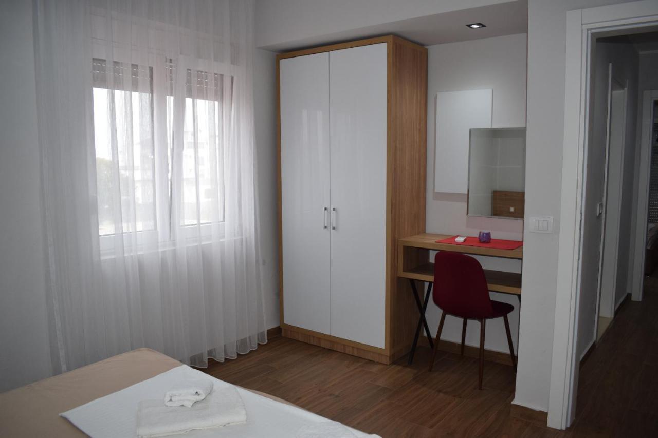 S&M Apartments Ulcinj Esterno foto